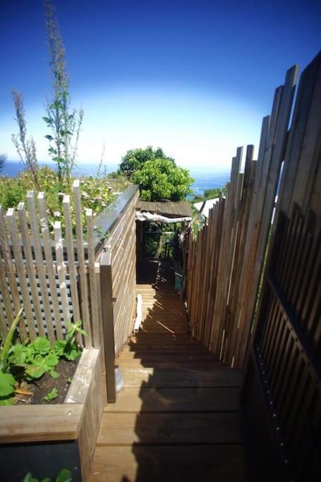 Bungalow Ecologique Avec Toilettes Seches Leu Kabanon Vue Mer Saint-Leu Exterior foto